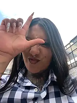 missashlyrosette online show from December 21, 2025, 7:37 pm