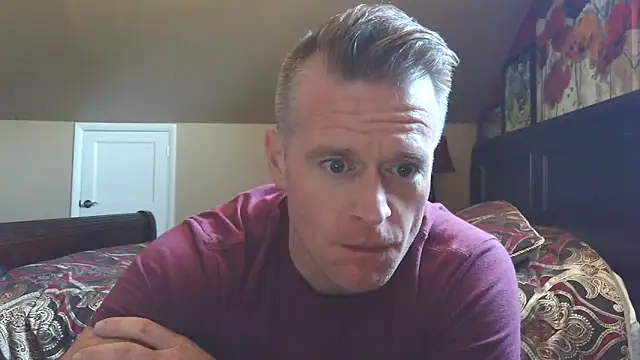 Snapshot of DILFiGuess11 chatting on June 1, 2026, 1:22 pm DILFiGuess11 online show from June 1, 2026, 1:22 pm