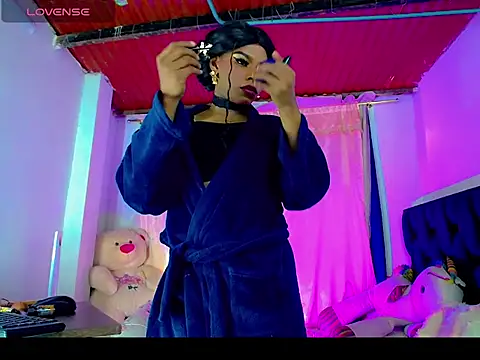 TheBlackwidows online show from November 23, 2025, 4:39 pm