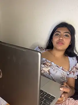 DianeSuns  online show from February 12, 2026, 3:39 am