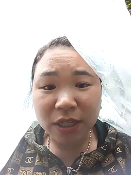 Snapshot of may-squirl chatting on November 17, 2025, 4:38 am may-squirl online show from November 17, 2025, 4:38 am