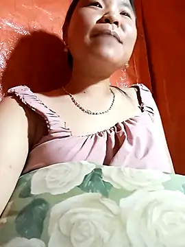 Snapshot of may-squirl chatting on September 26, 2025, 4:25 pm may-squirl online show from September 26, 2025, 4:25 pm