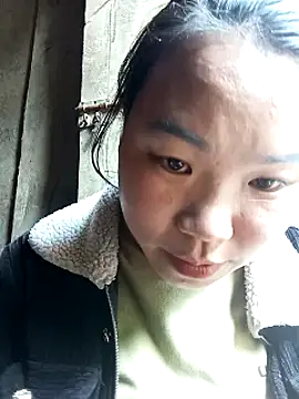 Snapshot of may-squirl chatting on November 15, 2025, 3:32 am may-squirl online show from November 15, 2025, 3:32 am