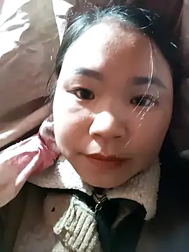 Snapshot of may-squirl chatting on November 14, 2025, 3:21 am may-squirl online show from November 14, 2025, 3:21 am