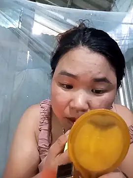 Snapshot of may-squirl chatting on October 12, 2025, 9:54 am may-squirl online show from October 12, 2025, 9:54 am