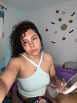 ViolettaMiller  online show from October 24, 2025, 1:10 pm