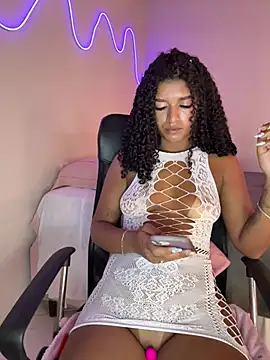 larajuli online show from March 24, 2026, 2:06 pm