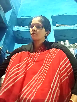 Jooli xx online show from February 11, 2026, 1:05 am