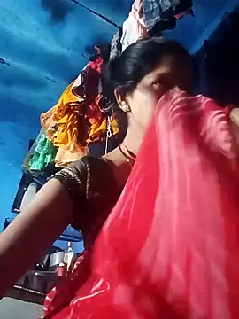 Jooli xx online show from September 25, 2025, 1:50 pm