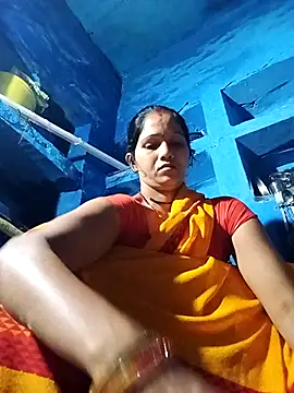 Jooli xx online show from September 22, 2025, 11:11 pm