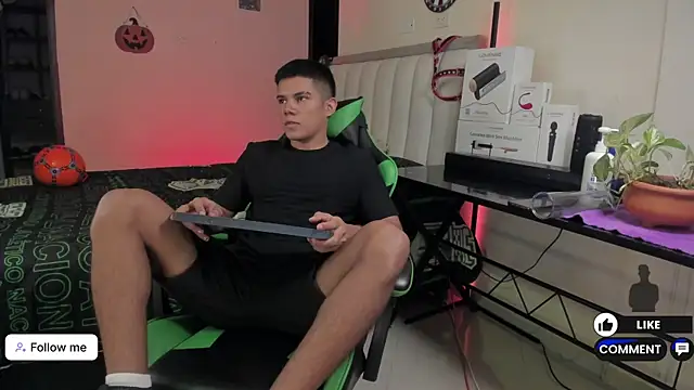 Jack castell online show from September 30, 2025, 11:38 am