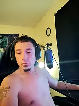 Snapshot of YoBlezz chatting on September 15, 2025, 5:30 am YoBlezz online show from September 15, 2025, 5:30 am