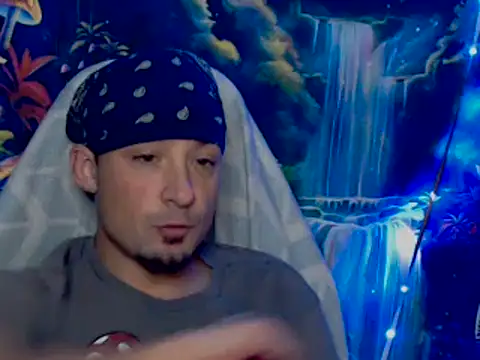 Snapshot of YoBlezz chatting on November 27, 2025, 9:54 am YoBlezz online show from November 27, 2025, 9:54 am