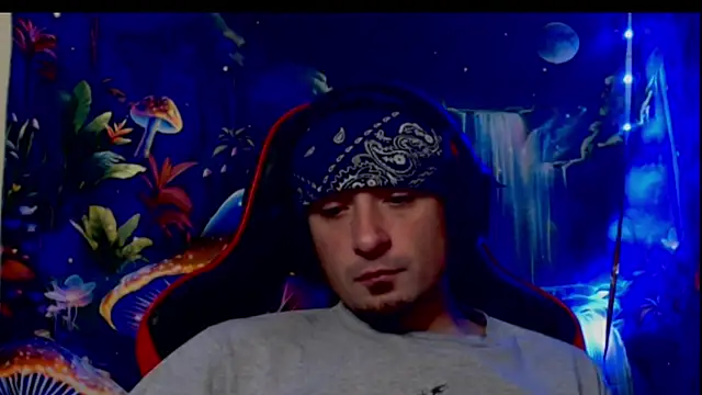 Snapshot of YoBlezz chatting on November 27, 2025, 11:27 pm YoBlezz online show from November 27, 2025, 11:27 pm