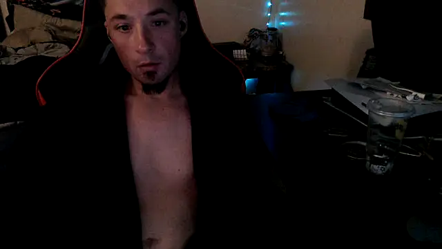 Snapshot of YoBlezz chatting on October 5, 2025, 4:25 am YoBlezz online show from October 5, 2025, 4:25 am