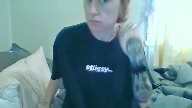 Snapshot of liltiddygoffwaifu chatting on June 10, 2026, 2:02 am liltiddygoffwaifu online show from June 10, 2026, 2:02 am