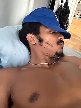 TRILLAHUNG online show from September 24, 2025, 12:00 pm