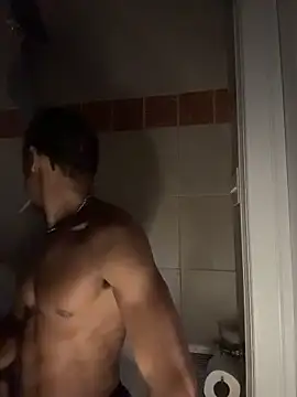 TRILLAHUNG online show from October 12, 2025, 12:17 pm