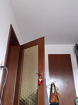 LiluLiluLilu online show from October 23, 2025, 9:19 am