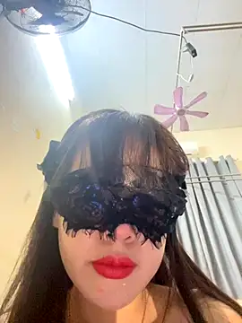 Snapshot of LimeLy chatting on November 22, 2025, 4:11 am LimeLy online show from November 22, 2025, 4:11 am