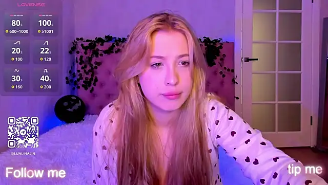 LightStar 18 online show from November 9, 2025, 9:02 am