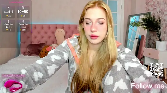 LightStar 18 online show from October 6, 2025, 8:48 am