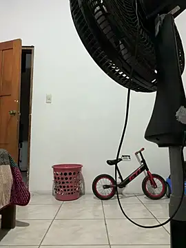 FERNANDA89 online show from February 13, 2026, 8:47 am