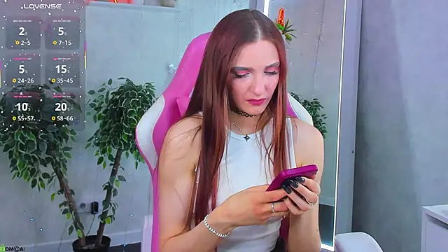 Snapshot of Alisha_Green chatting on April 15, 2026, 9:26 am Alisha Green online show from April 15, 2026, 9:26 am