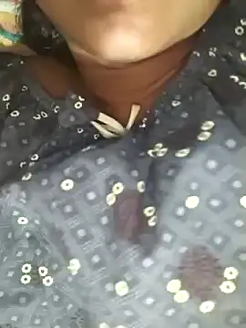 Snapshot of telugu_roja_099 chatting on October 19, 2025, 6:10 pm telugu roja 099 online show from October 19, 2025, 6:10 pm