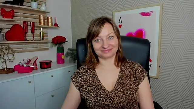 angelaSamt online show from April 10, 2026, 5:47 am