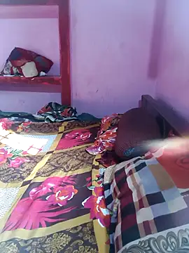 posewith online show from February 3, 2026, 8:30 am