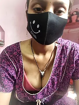 posewith online show from February 22, 2026, 7:44 am