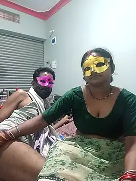 NIT-COUPLE online show from September 12, 2025, 4:51 pm