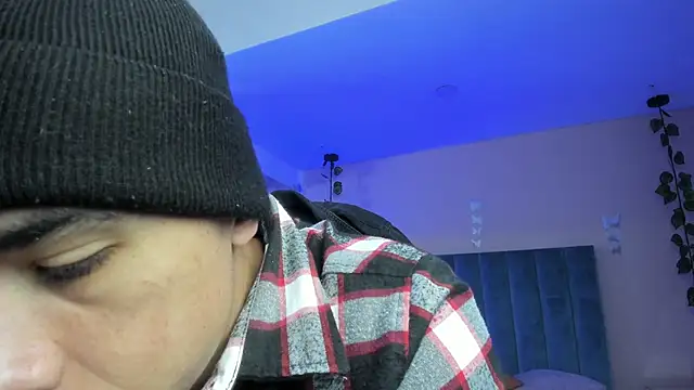 Muscle Scott online show from February 6, 2026, 2:02 pm