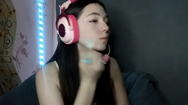 Snapshot of Sophiecuttie chatting on October 30, 2025, 3:09 pm Sophiecuttie online show from October 30, 2025, 3:09 pm