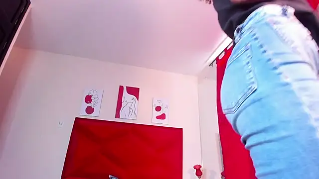 LunnaSmith online show from November 8, 2025, 6:33 pm