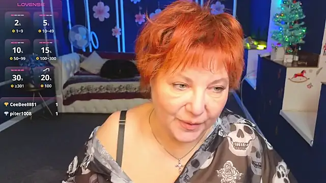 Snapshot of Kira_Kenett chatting on December 20, 2025, 8:39 am Kira Kenett online show from December 20, 2025, 8:39 am