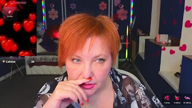 Snapshot of Kira_Kenett chatting on February 28, 2026, 5:01 pm Kira Kenett online show from February 28, 2026, 5:01 pm