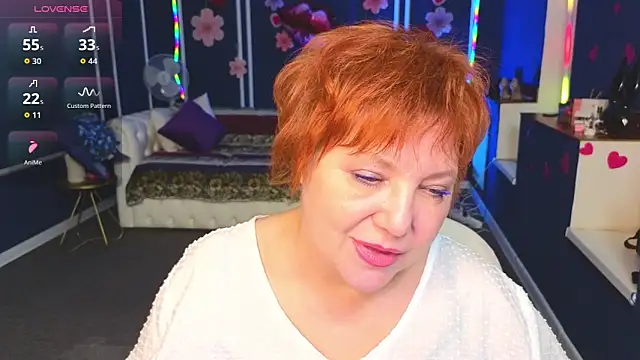 Snapshot of Kira_Kenett chatting on February 9, 2026, 7:12 pm Kira Kenett online show from February 9, 2026, 7:12 pm