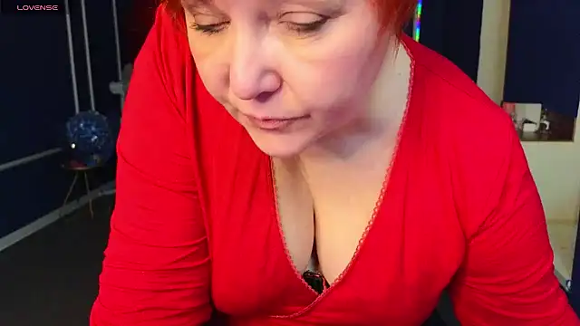 Snapshot of Kira_Kenett chatting on April 20, 2026, 5:25 pm Kira Kenett online show from April 20, 2026, 5:25 pm