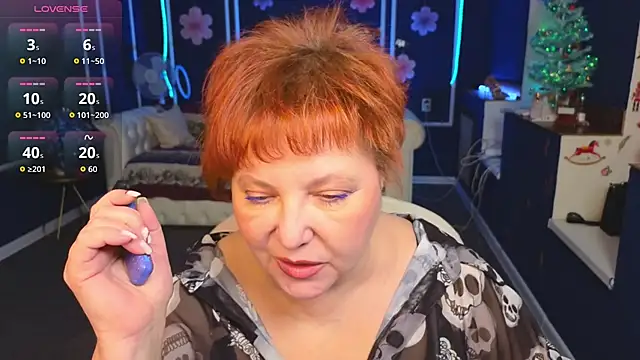 Snapshot of Kira_Kenett chatting on January 10, 2026, 12:11 pm Kira Kenett online show from January 10, 2026, 12:11 pm