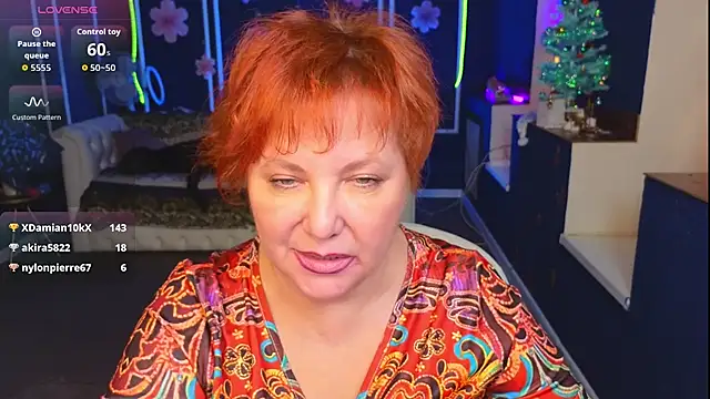 Snapshot of Kira_Kenett chatting on December 15, 2025, 3:29 pm Kira Kenett online show from December 15, 2025, 3:29 pm