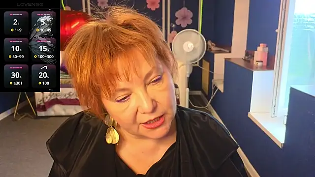 Snapshot of Kira_Kenett chatting on May 26, 2026, 5:27 am Kira Kenett online show from May 26, 2026, 5:27 am