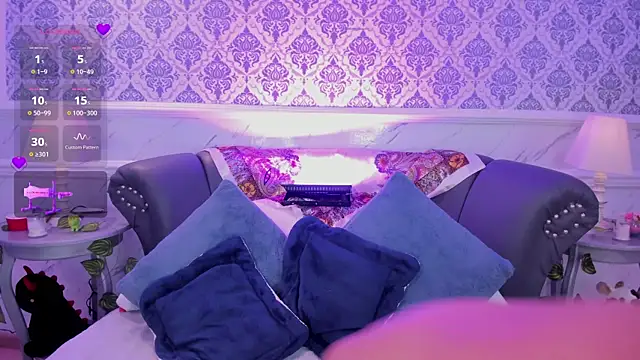 DaniCollinn  online show from March 26, 2026, 12:47 pm