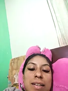 Snapshot of AnggelicaSwan21 chatting on September 11, 2025, 3:06 am AnggelicaSwan21 online show from September 11, 2025, 3:06 am