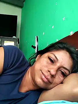 Snapshot of AnggelicaSwan21 chatting on October 7, 2025, 12:06 pm AnggelicaSwan21 online show from October 7, 2025, 12:06 pm