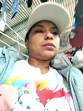 Snapshot of AnggelicaSwan21 chatting on October 31, 2025, 3:08 pm AnggelicaSwan21 online show from October 31, 2025, 3:08 pm