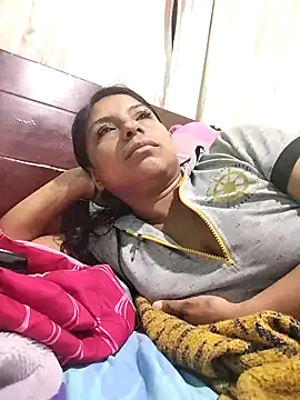 Snapshot of AnggelicaSwan21 chatting on November 6, 2025, 12:25 am AnggelicaSwan21 online show from November 6, 2025, 12:25 am