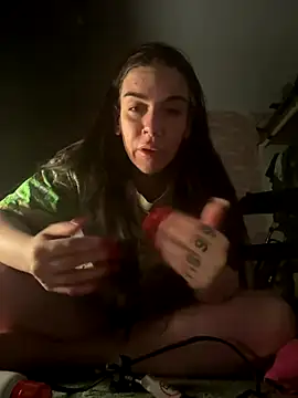 valentinalamont online show from December 22, 2025, 7:47 pm