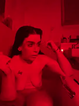 valentinalamont online show from October 9, 2025, 7:36 pm